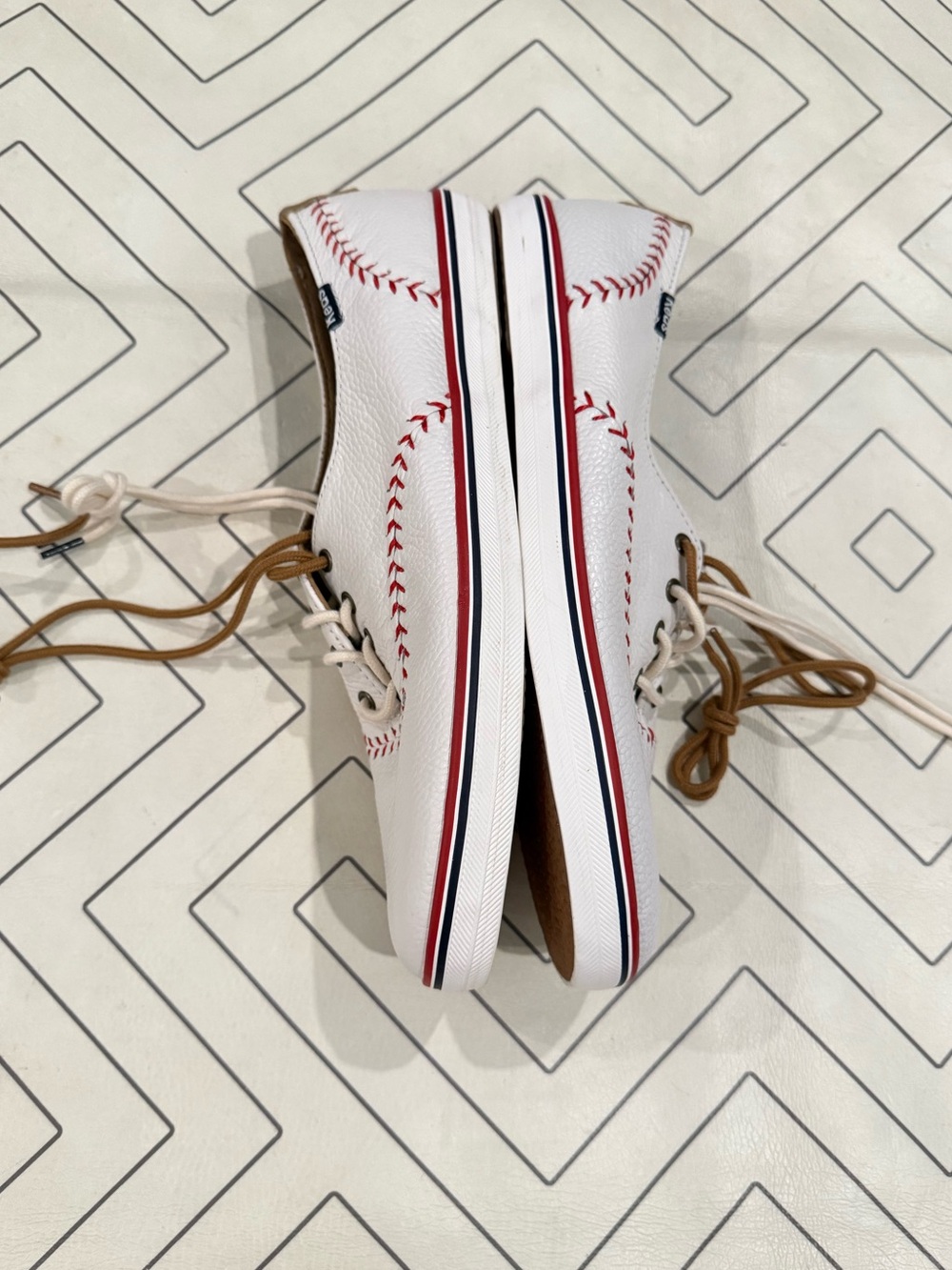 New Keds Women's White Baseball-Stitch Oxford Shoe - Picture 8 of 13